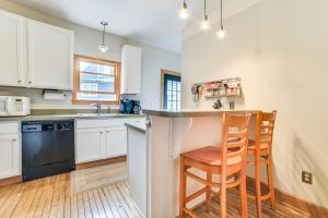 Steps to Dtwn and River! Boyne City Family Retreat