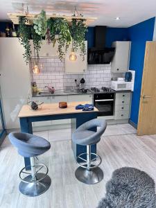 Cozy Southampton Apartment Retreat