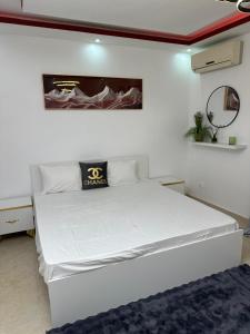 Appartement deux chambre salon