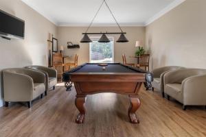 Dannys Suites, SureStay Collection by Best Western
