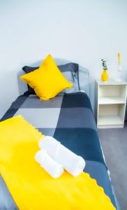 City Centre Contractors 2BR with Lift Parking Xscape MKTheatre wilan lake Campbell Park