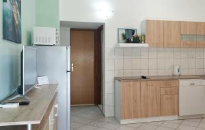 1 Bedroom Stunning Apartment In Maslenica