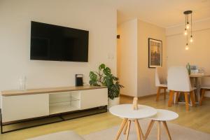 Cantuarias 355 by Wynwood House