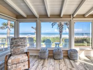 Sunrise Cottage by the Sea