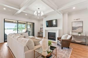 The Retreat at Sunrise Cove