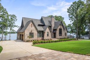 The Retreat at Sunrise Cove