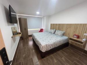 Aw Hotel Ariston Embassy