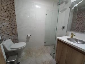 Aw Hotel Ariston Embassy