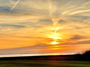 Cozy Summer House Near Ore Strand