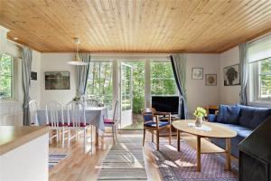 KRO158-Urshult-Vaesterbotorp-Bosgard