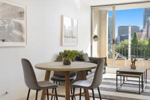 Central 1-Bedroom Apartment with City Views
