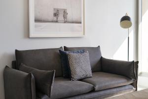 Central 1-Bedroom Apartment with City Views