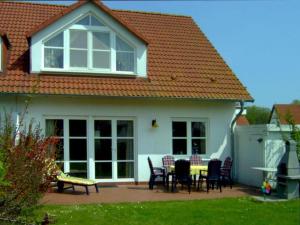 Holiday home in Rügen with 3 bedrooms