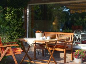 At the canal meadows