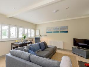 Bluestone Cottage