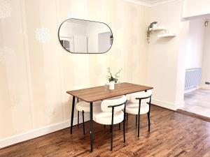 Spacious 4-Bed Home with Big Backyard & Free Driveway Parking