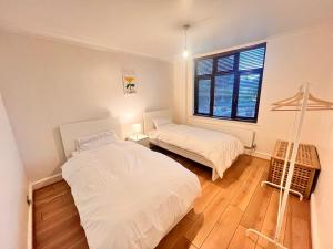 Spacious 4-Bed Home with Big Backyard & Free Driveway Parking