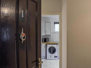 Apartment 1 - Uk48904