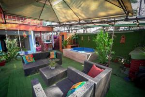 Casa en segundo piso con Sauna, Jacuzzi y Piscina