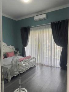 Nhà nguyên căn 3 phòng ngủ