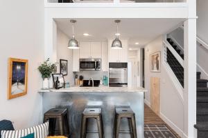 Nordic Nest at City Limit Lofts - Walk & Bike to Downtown