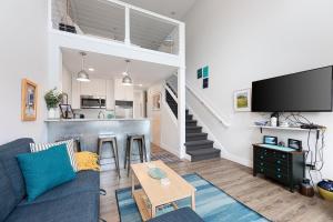 Nordic Nest at City Limit Lofts - Walk & Bike to Downtown