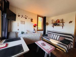 Studio confortable pour 2 pers. à 150m des pistes - FR-1-353-156