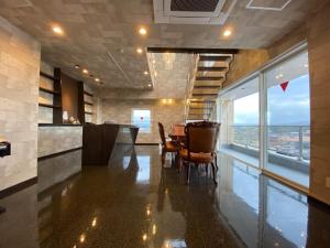 Empire Skyridge Hotel - Vacation STAY 17783