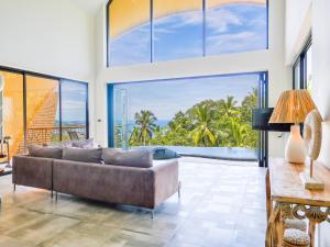 Villa Lola 2BR Saltwater Infinity Pool & Sea View
