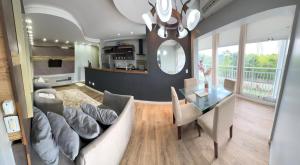 Apt inteiro 3 quartos , shopping ponta negra