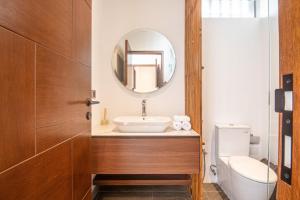 Magnificent 5BR Retreat Near Echo Beach Canggu