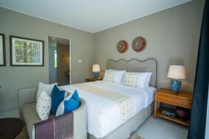 Anam Khaya - Brand New Villa, Walk to Seminyak Beach