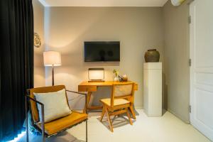 Anam Khaya - Brand New Villa, Walk to Seminyak Beach