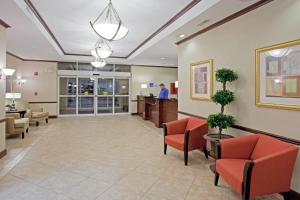 Holiday Inn Express & Suites Buffalo by IHG