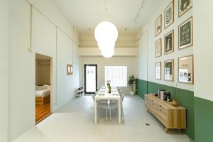 Cozy 3BR for 8 People, 5Mins from MRT Huai Khwang