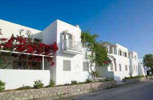 Delmar Apartments & Suites Milos Milos Greece