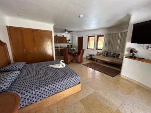 blue angel 22 a unos paso de la 5v y la playa