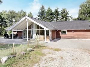 12 person holiday home in Rødby-By Traum