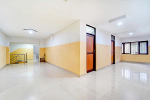 Super Hotel O Kunnamangalam Near Bus Stand