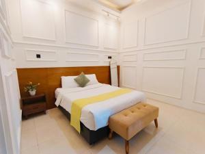 CBG Inn and Villas Solo