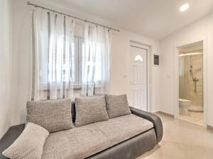 Holiday Home in Banjole near the Beach