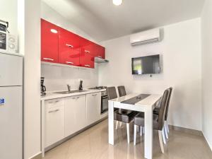 Holiday Home in Banjole near the Beach