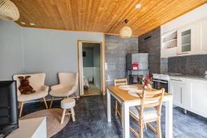 Borealis Forest House with Private Sauna