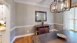 2196 Major Loring Way SW Marietta