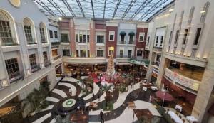 Walking Distance to NAIA Terminal 3 Newport City Condo with 400mbps WIFI and free 4K Netflix access