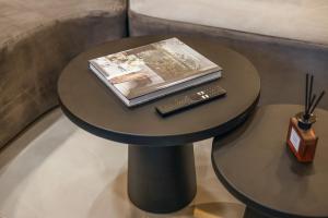 Contemporary 2BR Luxury Villa with Rooftop View and Pool