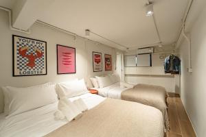 2BR APT on 2nd floor for 6 ppl