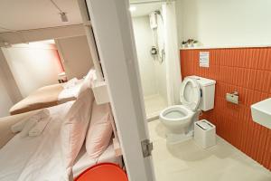 2BR APT on 2nd floor for 6 ppl