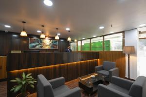 FabHotel Mona Continental - Nr Laxmi Nagar IT Hub