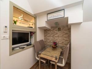 Apartment Neve - Two Bedroom Apartment